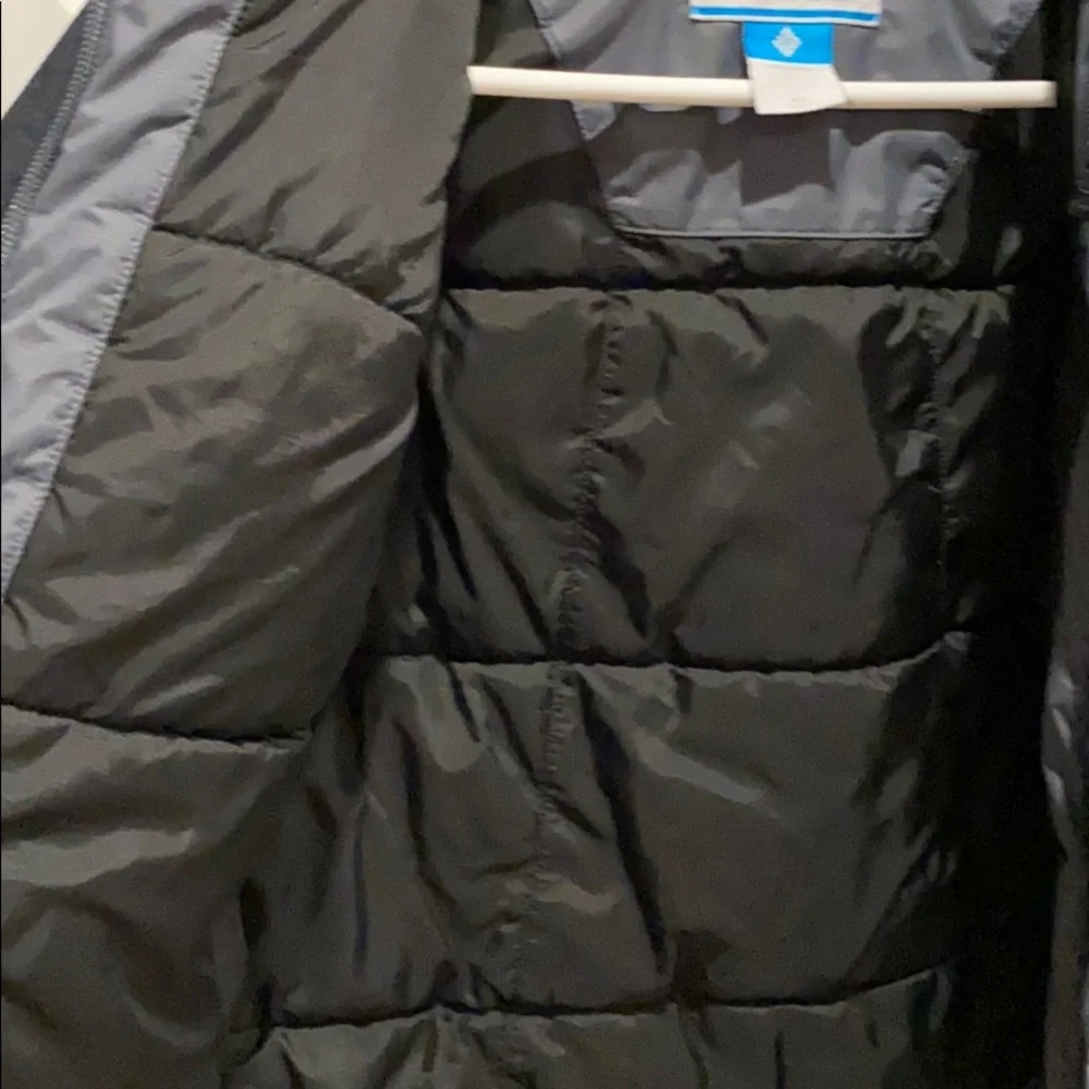 Columbia Kids Jacket - Black and Gray - Picture 4 of 5